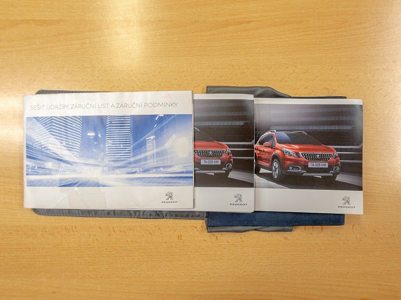 Peugeot 2008 (2017) ČR 1.2T 81KW – 88.359KM - fotka 45 z 51