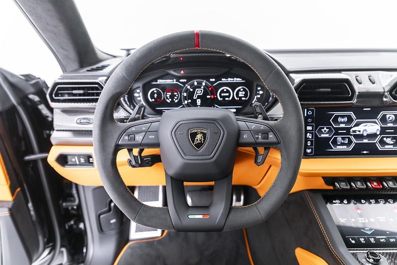Lamborghini Urus - fotka 7 z 42