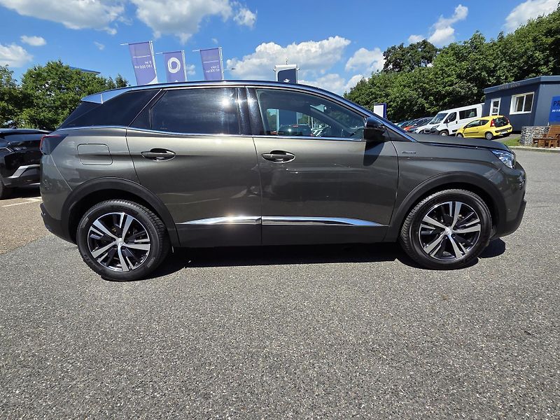 Peugeot 3008 (2018) 1.6 PT 165 GT-line EAT6 - fotka 6 z 29