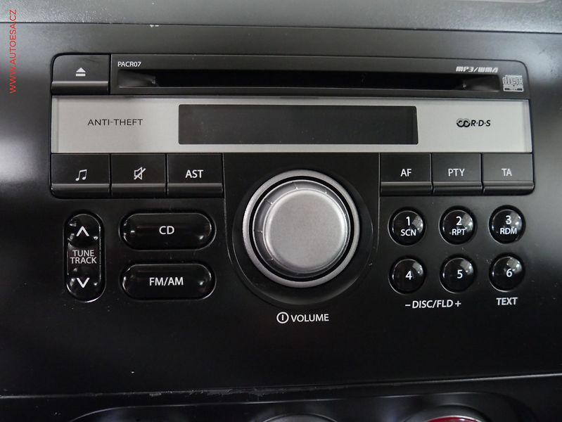 Suzuki SX4 (2009) 1.6i 4x4, ČR, AC, TZ, park - fotka 16 z 20