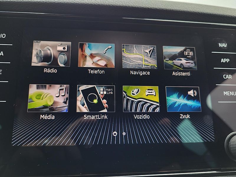Škoda Karoq 1.5 TSI 110kW DSG SPORTLINE - fotka 16 z 48