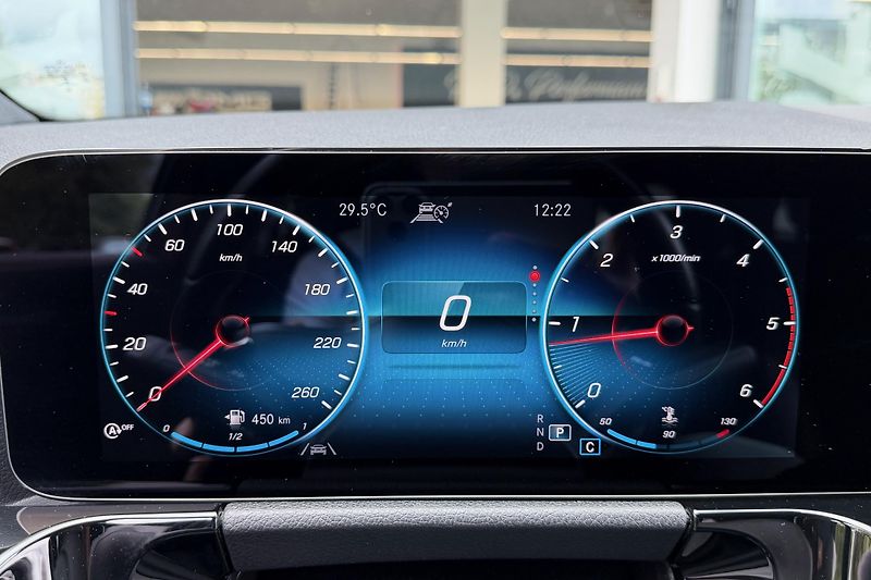 Mercedes-Benz GLA (2021) GLA 220d 4Matic AMG Line - fotka 70 z 121