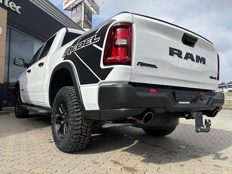 Dodge RAM 3.0 I6 426k REBEL PREMIUM EDIT - fotka 16 z 76