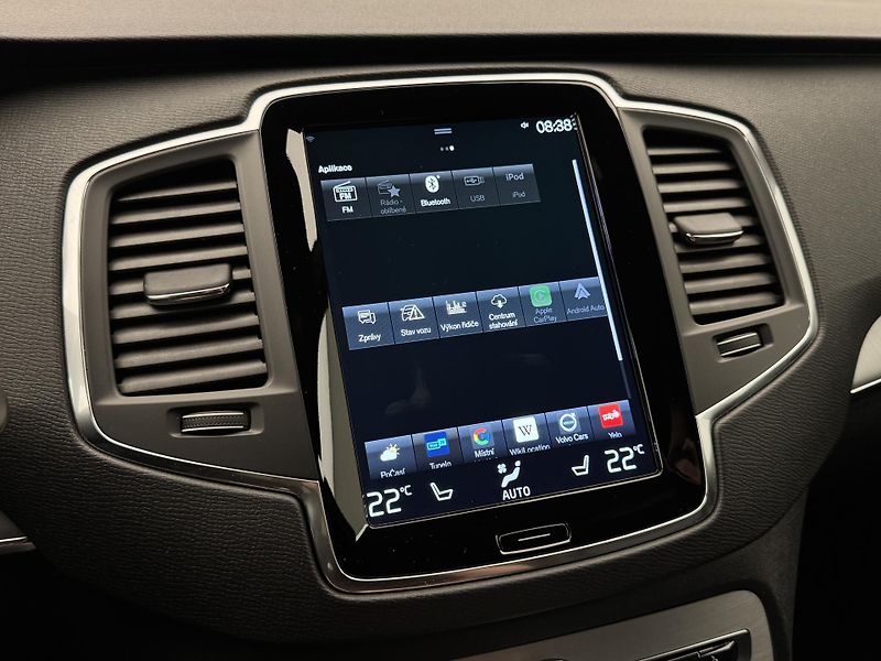 Volvo XC90 B5 AWD MOMENTUM AUT - fotka 36 z 42