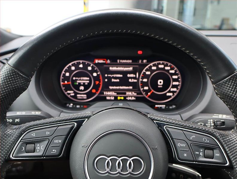 Audi A3 (2018) S-Line 1.5 TFSI, Serv.kniha - fotka 16 z 19