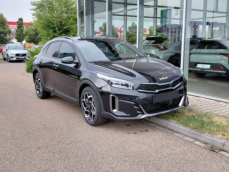 Kia XCeed GT-LINE 1,6 T-GDi GPF 7DCT 110 - fotka 10 z 12