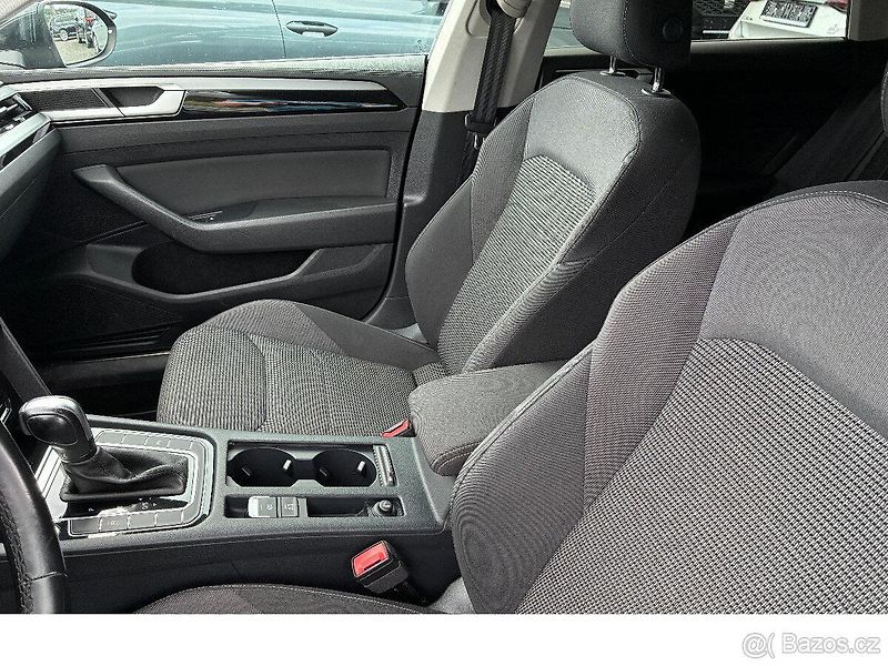 Volkswagen Arteon Shooting Brake 2,0 TDI,TAŽNÉ,KEYLESS,CAR PLAY - fotka 10 z 19