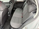 Volkswagen Golf (2009) 1.6TDI, STK11/27 - náhled 10