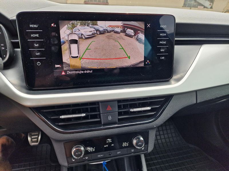 Škoda Kamiq 1,0TSI 81KW SPORTLINE VIRTUAL - fotka 15 z 24