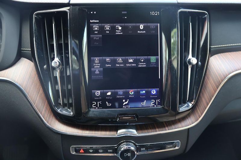 Volvo XC60 (2018) T5 AWD Inscription - fotka 14 z 26