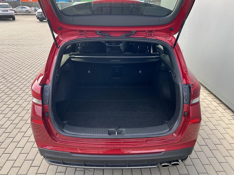 Hyundai i30 (2022) 1.0T-GDI*N-Line* - fotka 31 z 42
