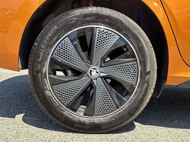 Škoda Kamiq (2025) 1.5 TSI Monte Carlo - fotka 26 z 29