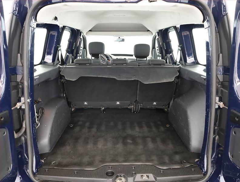 Dacia Dokker (2018) Arctica 1.6 SCe, 5Míst, ČR - fotka 15 z 16