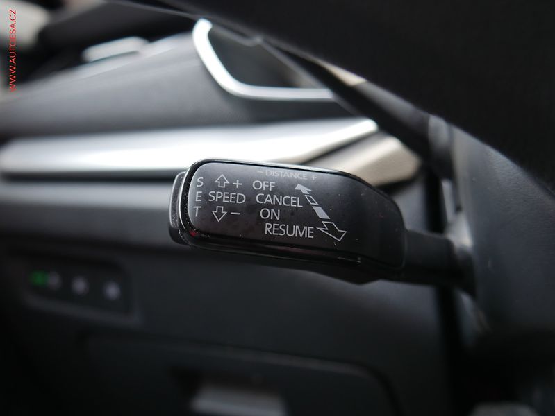 Škoda Octavia (2020) 2.0 TDi, Style, DSG, LED - fotka 26 z 29