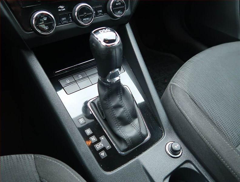 Škoda Octavia (2018) Style 1.6 TDI, Automat, ČR - fotka 13 z 16