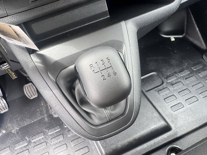 Opel Movano (2026) Van L2 (L) 2.2 CDTi 6°MT 2.2 C - fotka 11 z 11