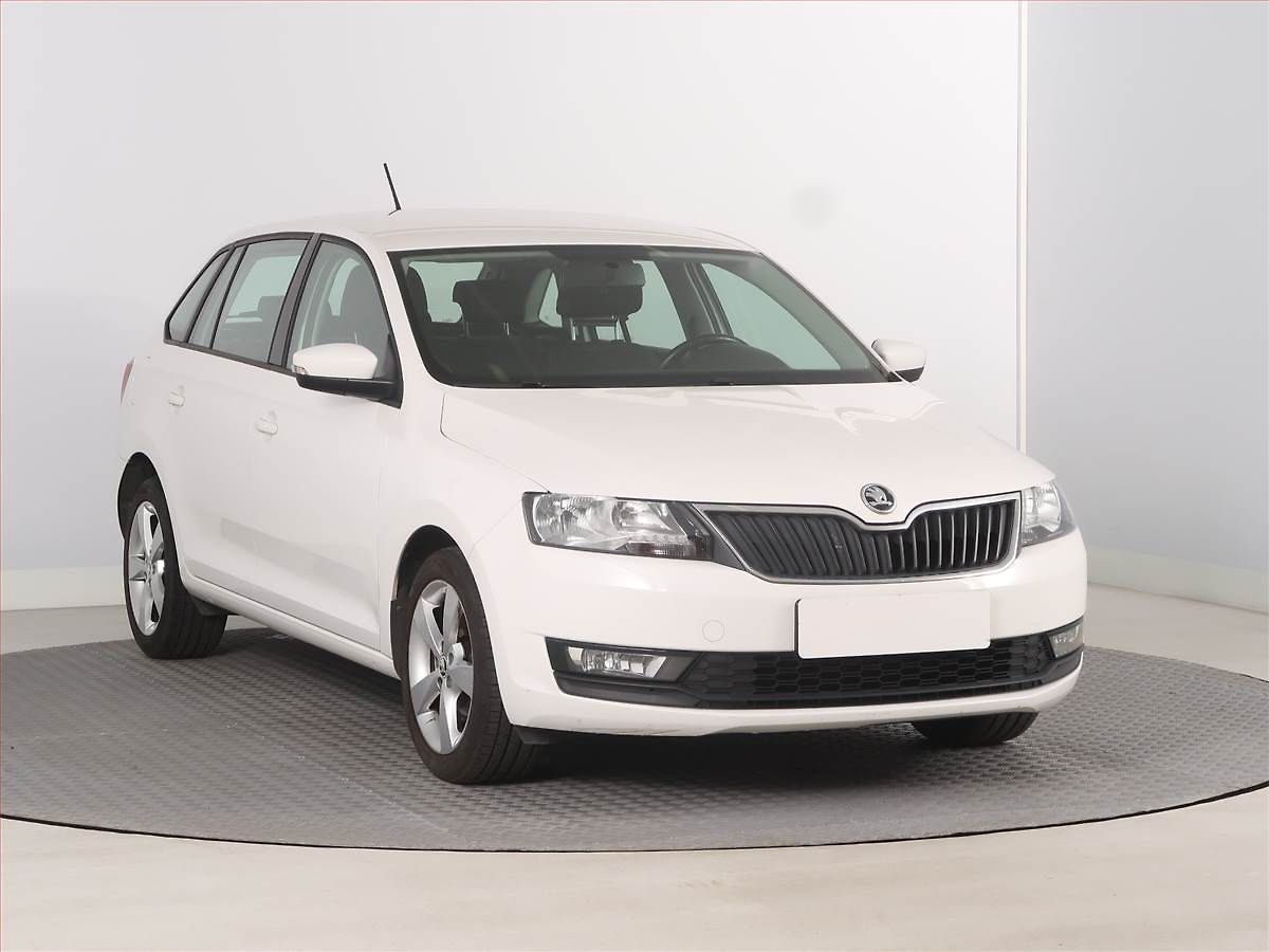 Škoda Rapid Spaceback 1.0 TSI, ČR,1.maj