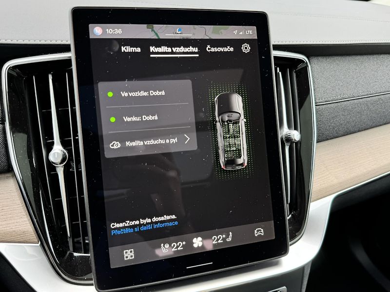 Volvo XC90 T8 AWD PLUS BRIGHT/ 360 / kola - fotka 46 z 62