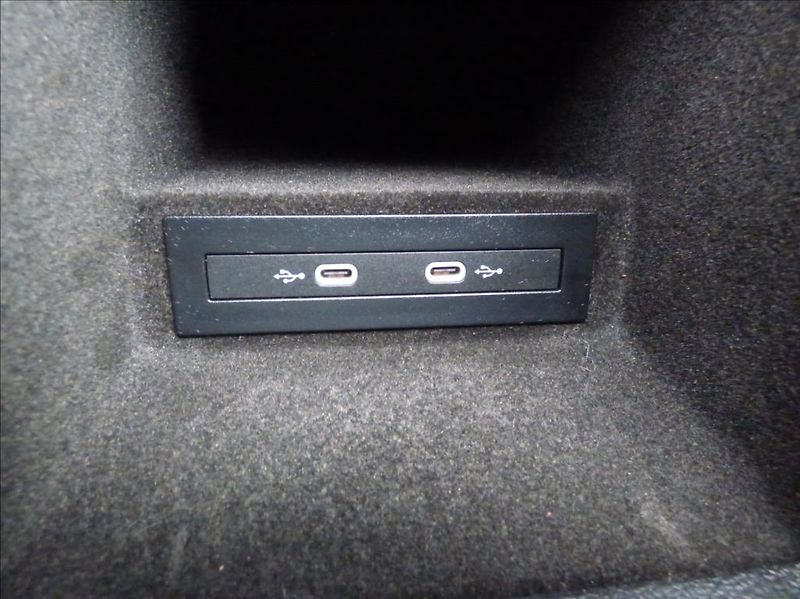 Volkswagen Arteon 1,4 1.4 TSI  DSG,eHybrid,R-lin - fotka 53 z 85