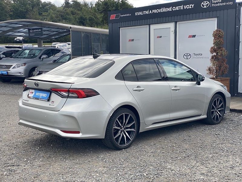 Toyota Corolla 1.8HEV, ČR, GR Sport, DPH - fotka 7 z 18