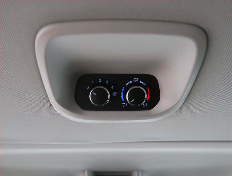 Ford Tourneo Custom (2021) Trend 2.0 EcoBlue mHEV, 1Maj - fotka 19 z 19