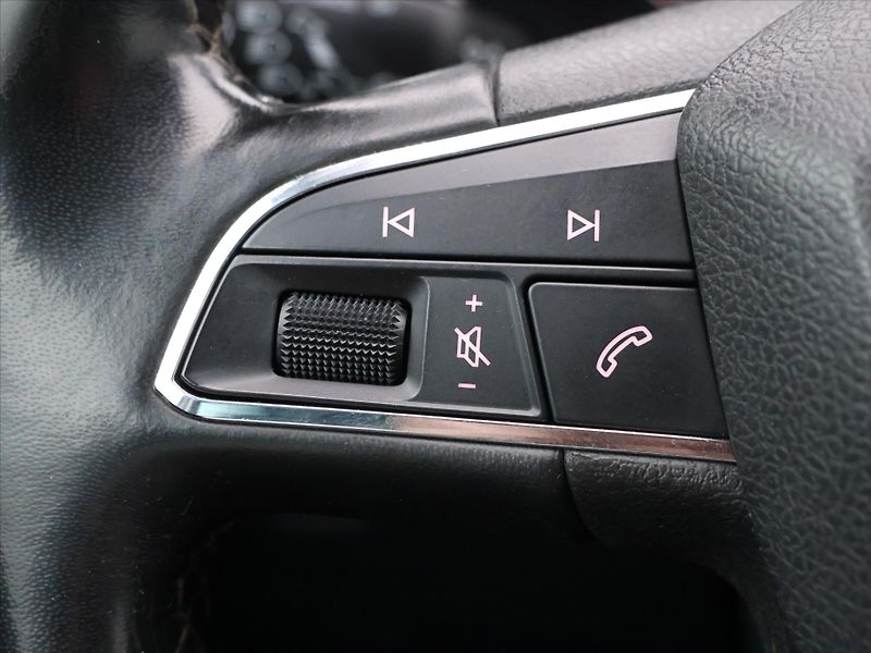 Seat Ateca 2,0 TDI LED 4Drive CZ Style - fotka 15 z 28