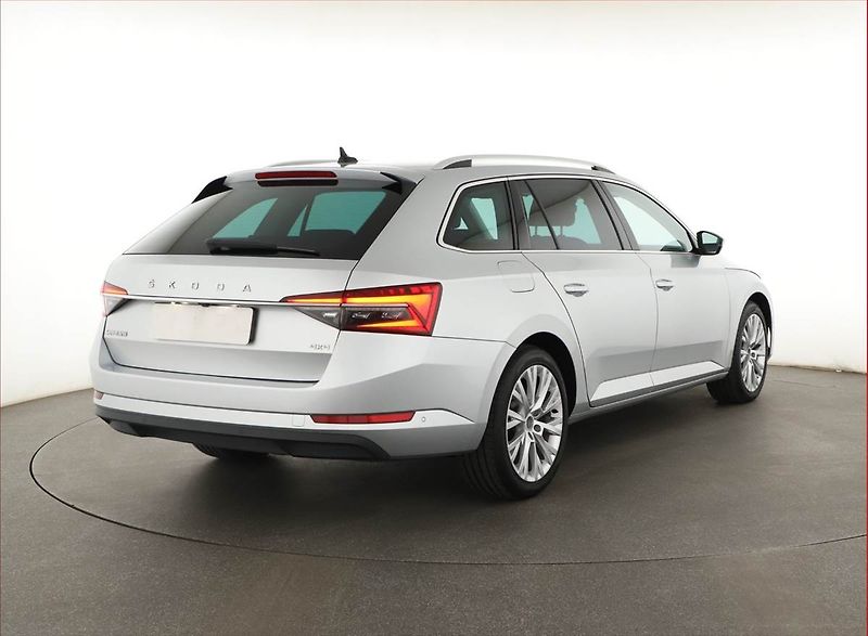 Škoda Superb (2023) Style 2.0 TDI - fotka 5 z 20