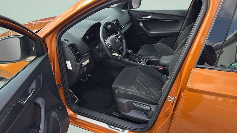 Škoda Karoq Sportline 1,5TSI 110kW DSG/T35 - fotka 14 z 24