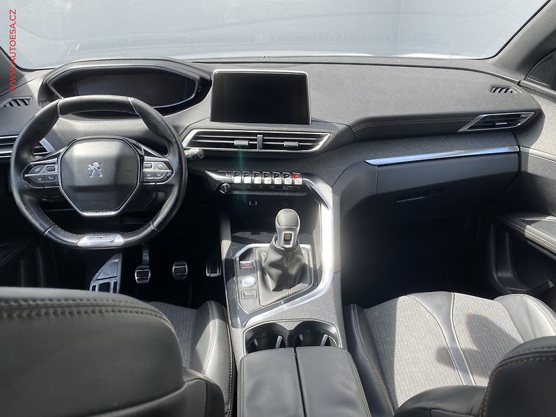 Peugeot 3008 (2016) 2.0 HDi, GT Line, LED, navi - fotka 8 z 18