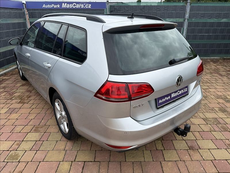 Volkswagen Golf Variant VII 1.6 TDI Comfortline - fotka 6 z 22