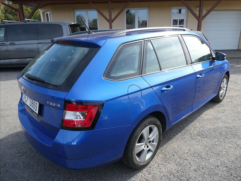 Škoda Fabia 1,0 TSi 81kW STYLE,ČR,navigace - fotka 9 z 39