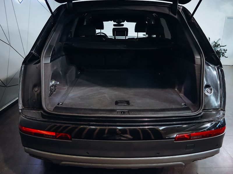 Audi Q7 3.0TDI, Quattro S-line 200kw - fotka 8 z 32