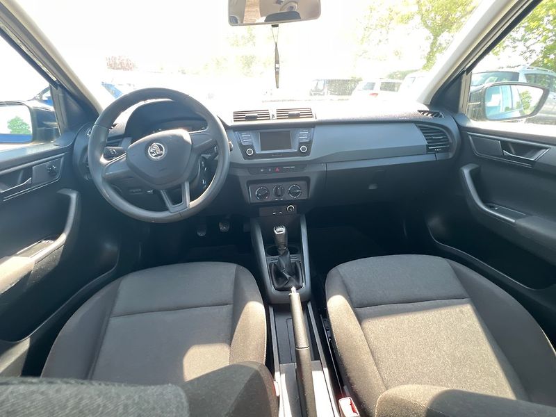 Škoda Fabia 1,0  MPI - fotka 7 z 15