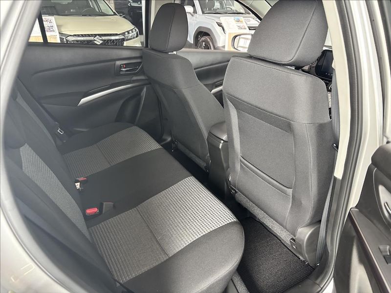Suzuki S-Cross (2026) 1,4 Allgrip  Premium - fotka 9 z 11