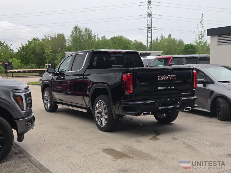 GMC Sierra (2026) GMC SIERRA DENALI DURAMAX - fotka 5 z 12
