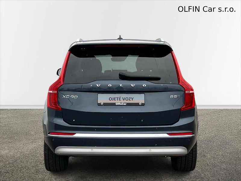 Volvo XC90 2,0 173 kW AWD 8A/T INSCRIPTIO - fotka 8 z 32