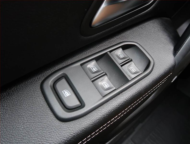 Dacia Duster (2018) 1.6 SCe, ČR,1.maj, Serv.kniha - fotka 16 z 16