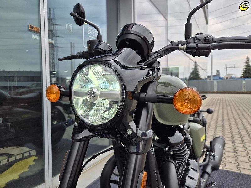 Royal Enfield Shotgun 650 (2026) - fotka 11 z 23