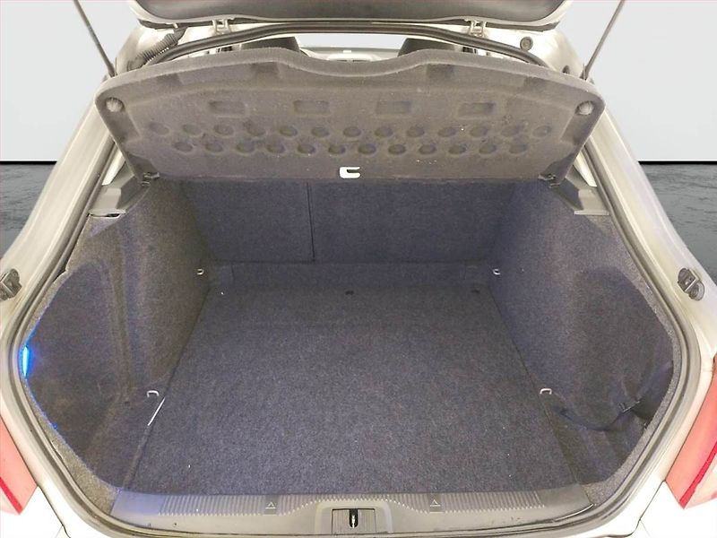 Škoda Octavia (2007) Ambiente Plus 1.9 TDI - fotka 14 z 17