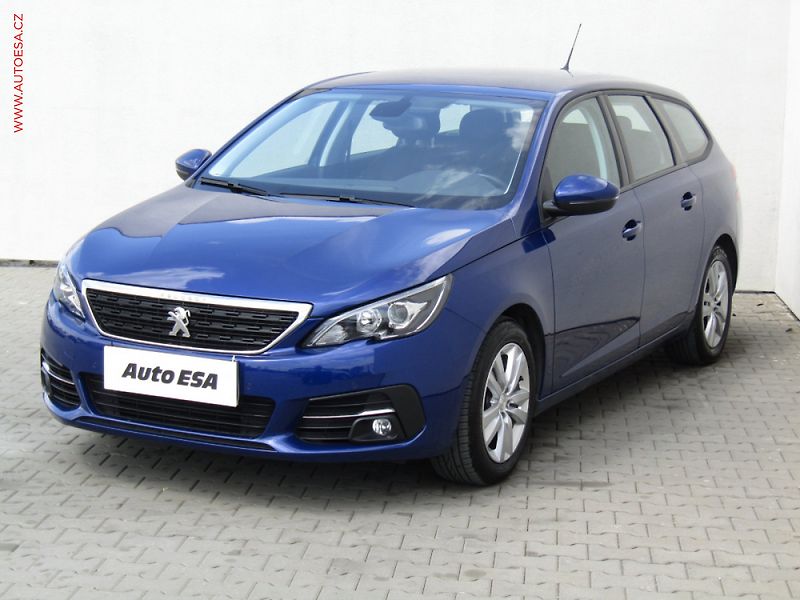 Peugeot 308 (2018) 1.2, 1.maj,ČR, servis.kniha - fotka 3 z 3