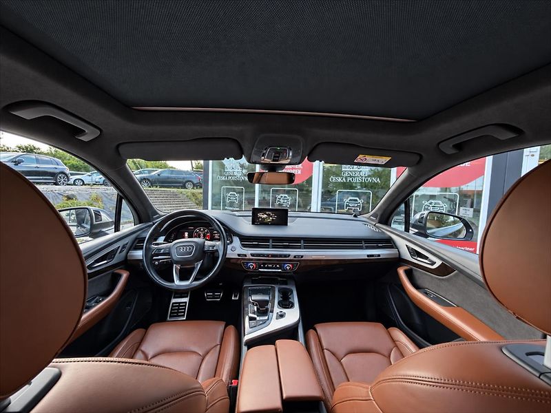 Audi SQ7 4,2 - fotka 3 z 3