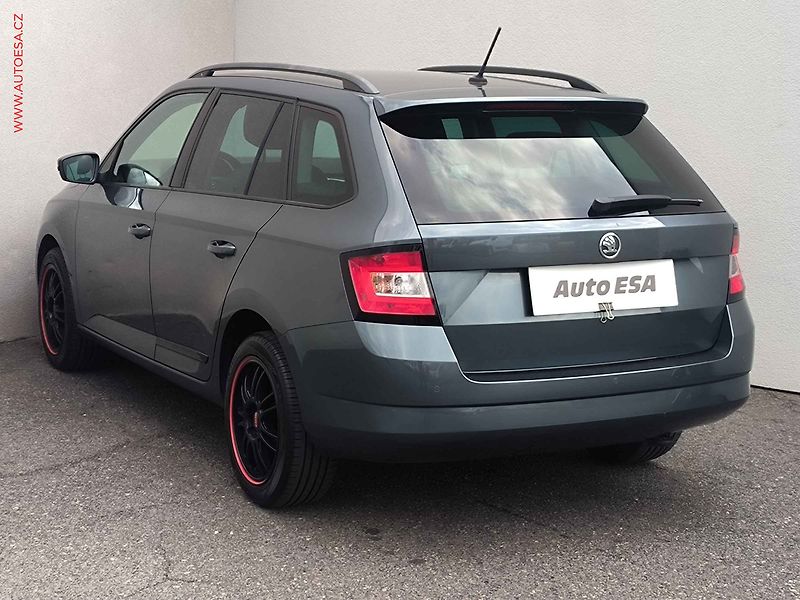Škoda Fabia (2016) 1.2TSi, 1.maj,ČR, AC, výhřev - fotka 6 z 19