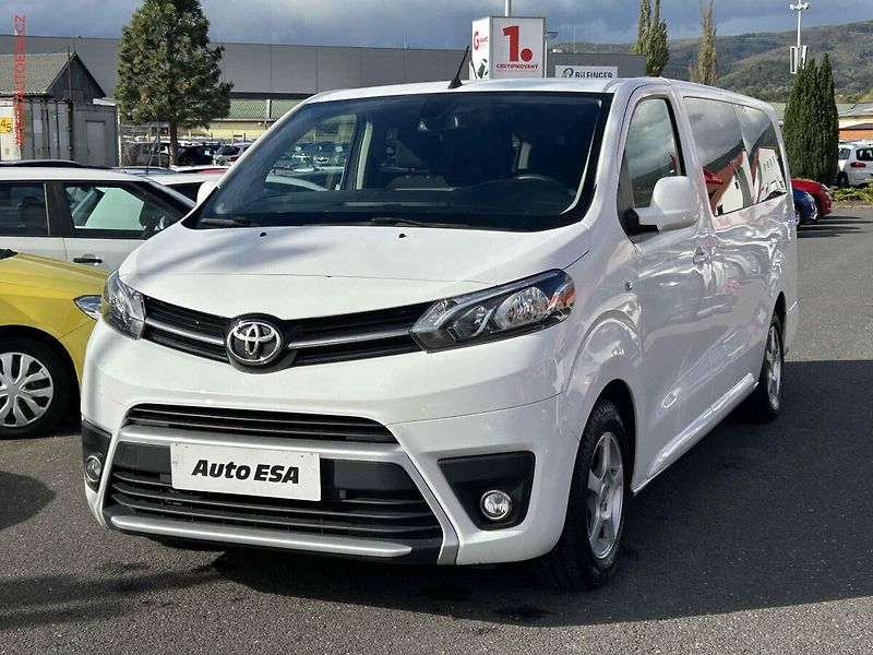 Toyota ProAce Verso (2019) 2.0D-4D L3 9míst, 110kW, AC - fotka 3 z 17