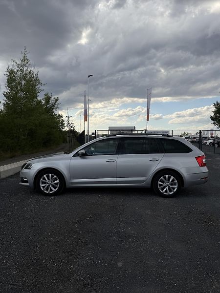 Škoda Octavia (2019) 1. Majitel, Dovoz - fotka 4 z 21