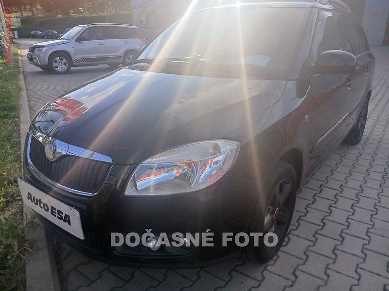 Škoda Fabia (2008) 1.2 12V, AC, STK7/28 - fotka 1 z 3