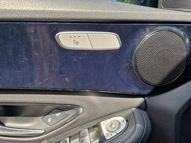Mercedes-Benz Třídy C C200d 118KW FL KAMERA NAVI - fotka 21 z 27
