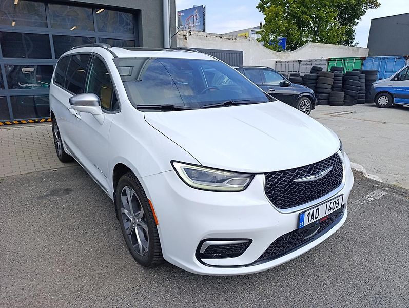 Chrysler Pacifica (2021) PINNACLE AWD 3,6 V6 - fotka 4 z 22