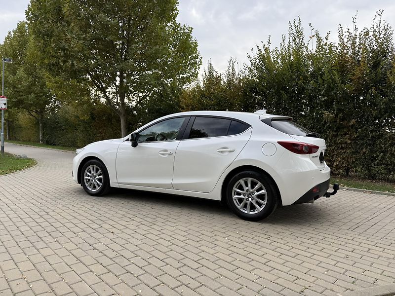 Mazda 3 2.0 Center-Line - fotka 6 z 34