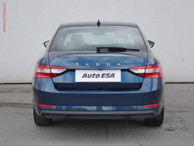 Škoda Superb (2022) 1.5 TSi, Style, LED, navi - fotka 5 z 29
