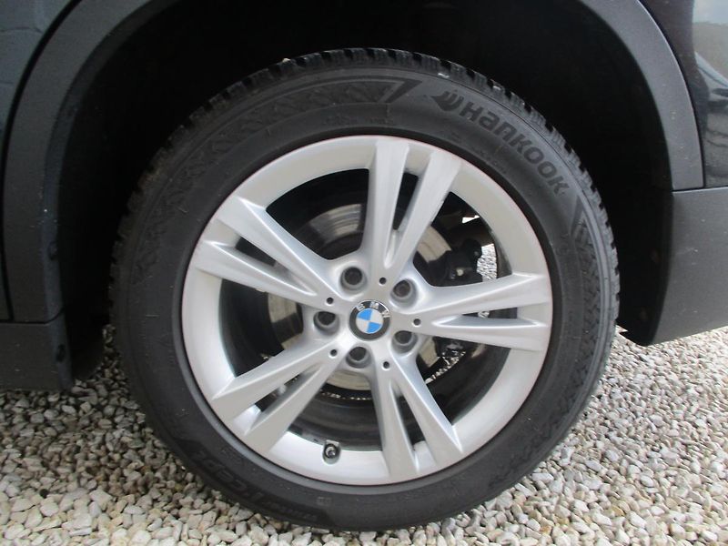 BMW X1 xDrive 18d nová TK - fotka 35 z 37